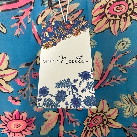 Simply Noelle Short Sleeve Sheer Blouse with Lined Bodice Flowy Back Size M - Picture 7 of 11